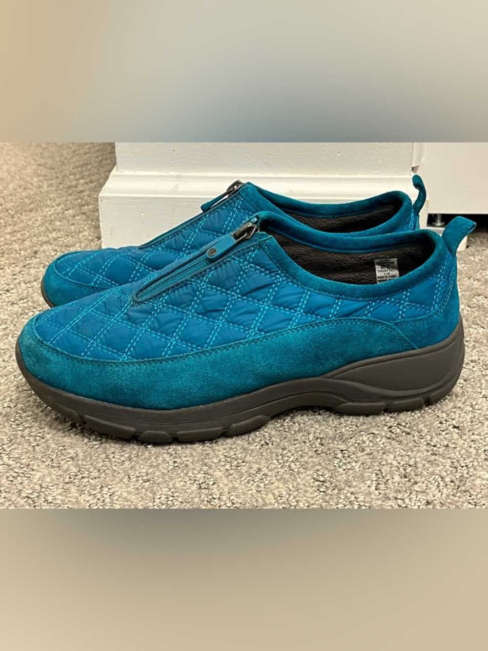 Lands' End Women’s Sz 9 D (wide) Teal Quilted Weatherfield Zip Casual